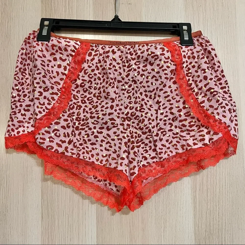 Victoria’s Secret Pink Leopard Sleep Shorts - Picture 2 of 4